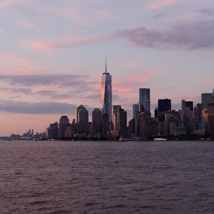 Parents evaluating schools in Portugal